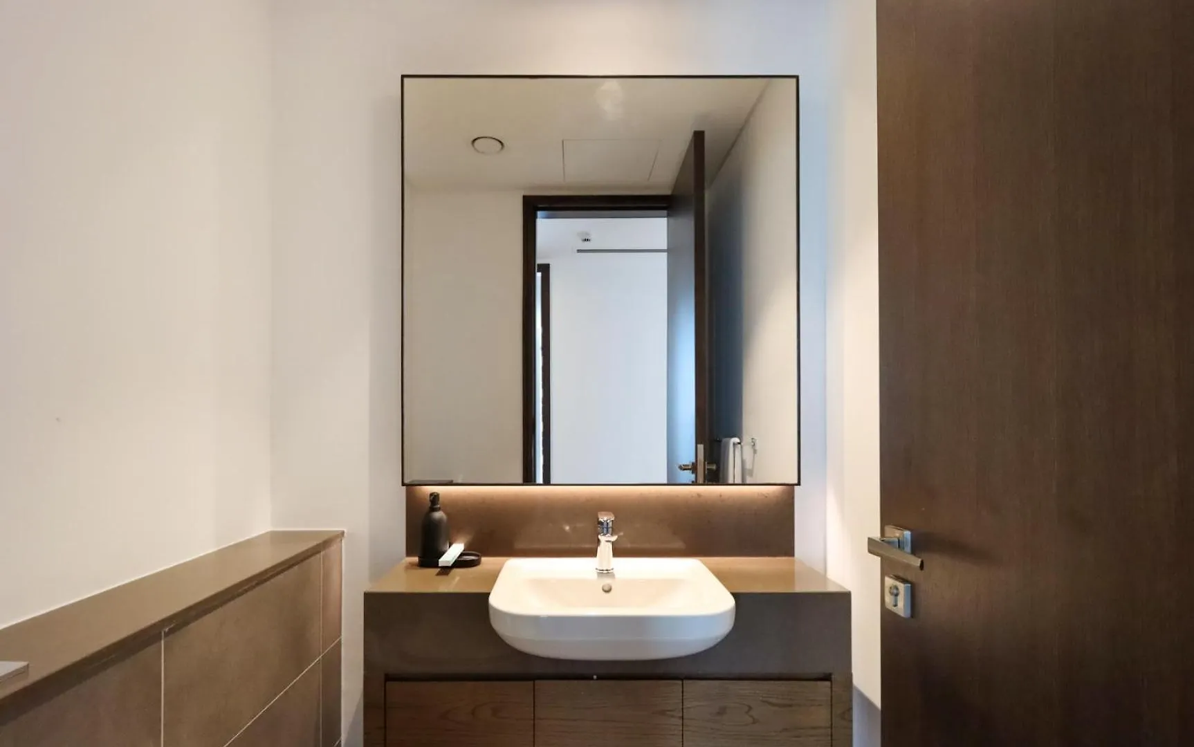 2Br Sunset View Suite -Jumeirah Living Marina Gate Dubai Apartment