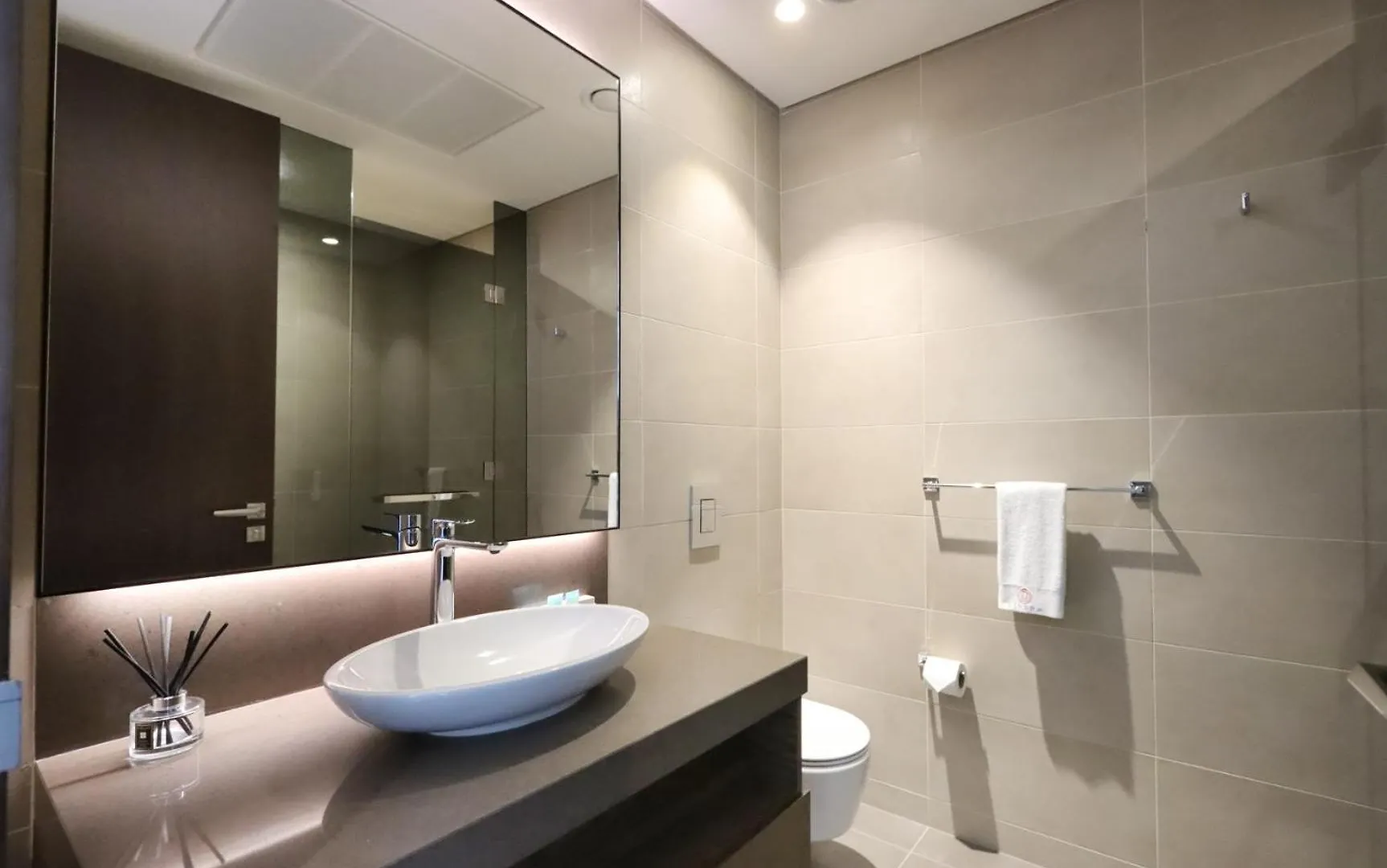 Apartment 2Br Sunset View Suite -Jumeirah Living Marina Gate Dubai